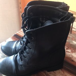 Women’s combat boots
